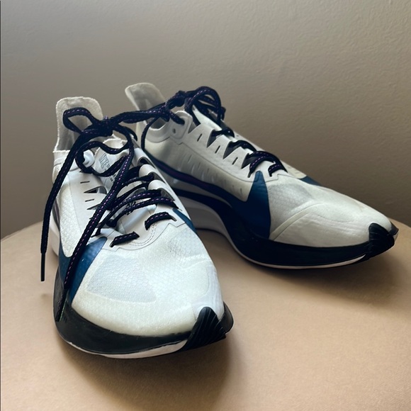 Nike White and Navy Zoom Gravity Athletic Sneakers - Picture 4 of 8